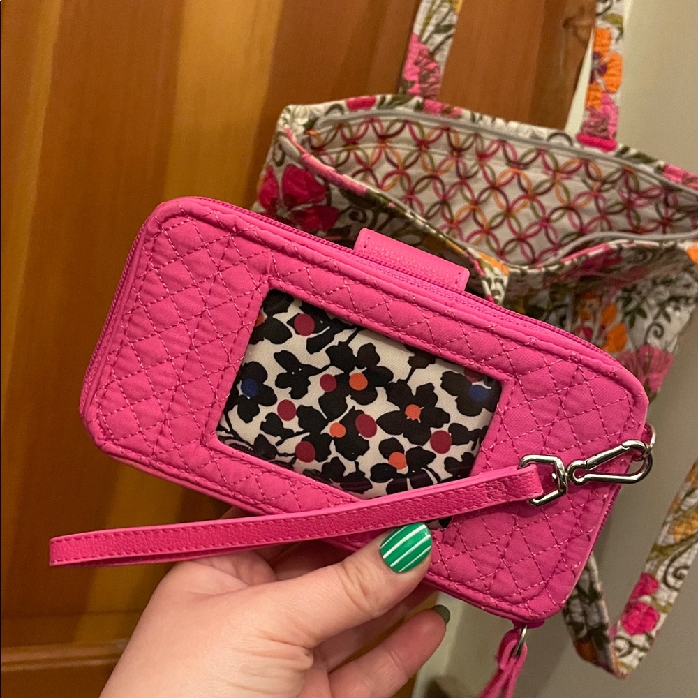 Vera Bradley Mandy Tote in Tea Garden print & hot pink RFID wallet - Picture 5 of 6
